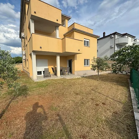 Sbay - Apartma 3